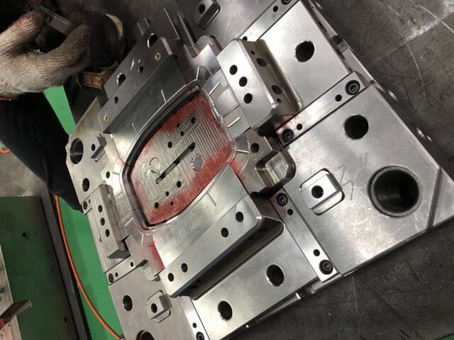 What Factors Control Temperature of Aluminium Die Casting Mold?